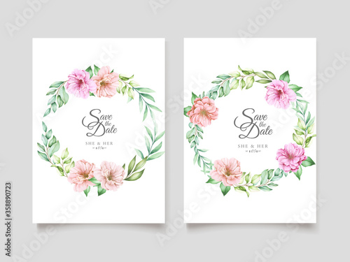 wedding invitation card with floral and leaves © lukasdedi