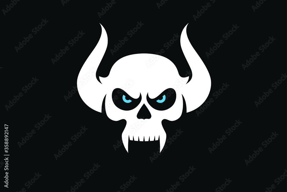 Simple Aggressive Skull with Horns Simple Aggressive Skull with Horns