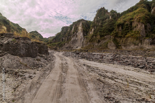 Valokuva Lahar mudflow remnants at Pinatubo volcano, Philippines