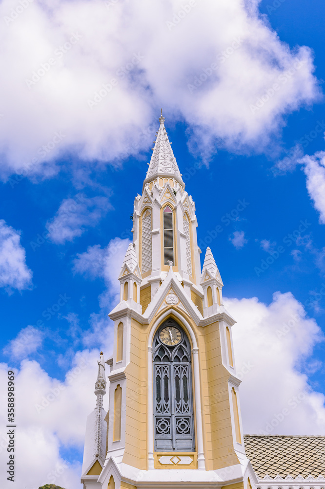 It's Basilica de la Virgen del Valle in Valley of the Espiritu S