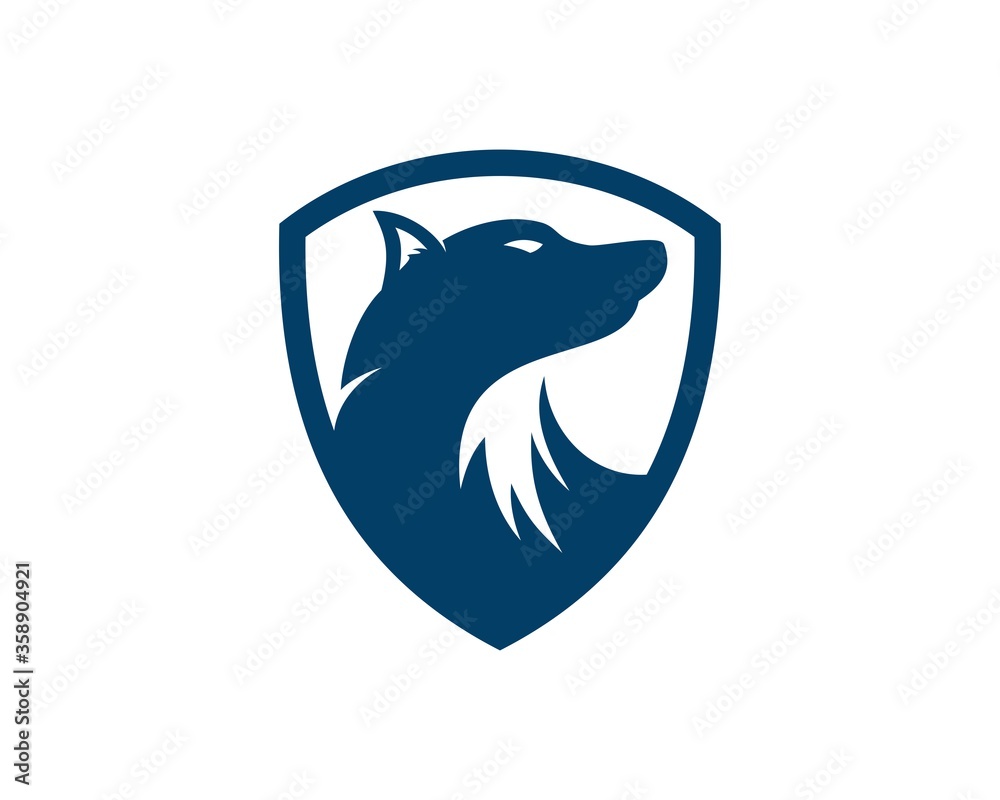 Naklejka premium Shield with wolf inside