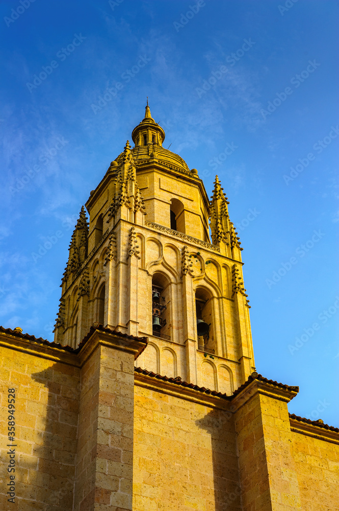 Obraz premium It's Bell tower of the Segovia Cathedral, Segovia, Spian