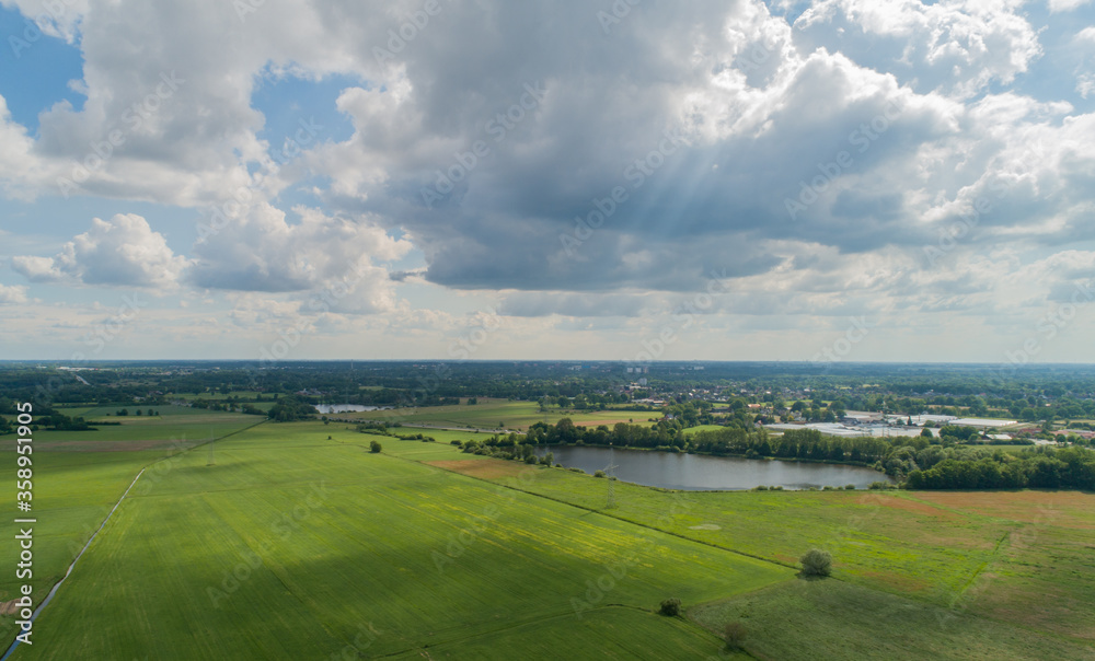 Drohnen Luftaufnahme von diversen Agrarfeldern in Schleswig Holstein