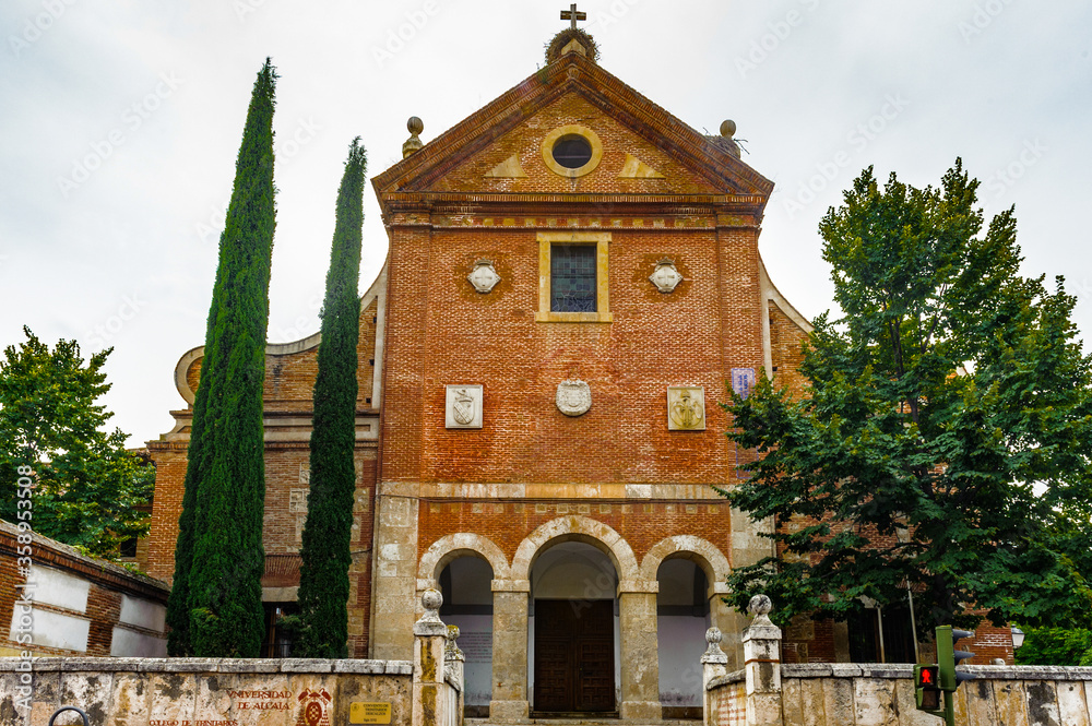 Obraz premium It's Cervantes University, Alcala de Henares, Spain