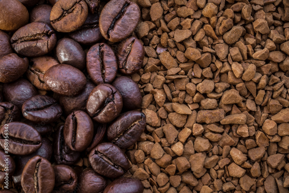 Naklejka premium background from coffee beans and sublimated coffee