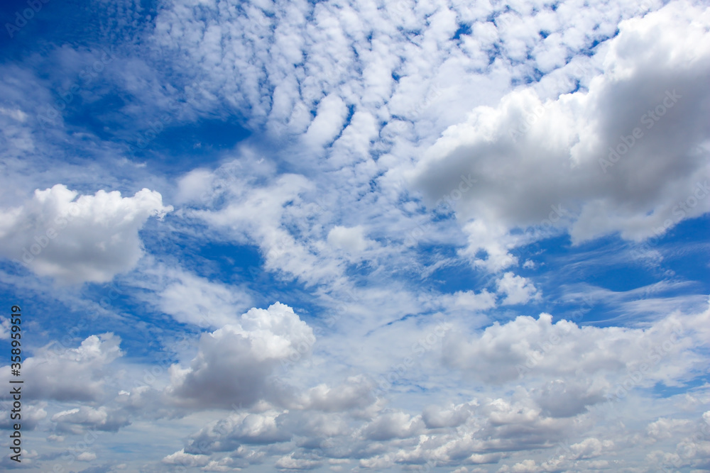 Fototapeta premium Nature of blue sky with white cloud