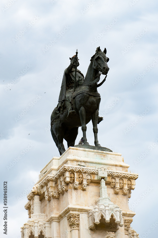 It's Bronze equestrian statue of Ferdinand III of Castile in the Plaza Nueva, Sevilla