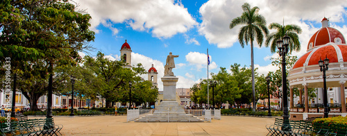 Vászonkép Marti Park of Cienfuegos, Cuba.