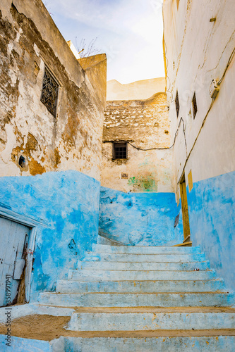 Obraz na płótnie It's Moulay Idriss, the holy town in Morocco, named after Moulay Idriss I arrived in 789 bringing the religion of Islam w salonie