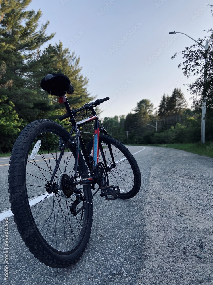 Fototapeta premium mountain bike on the road