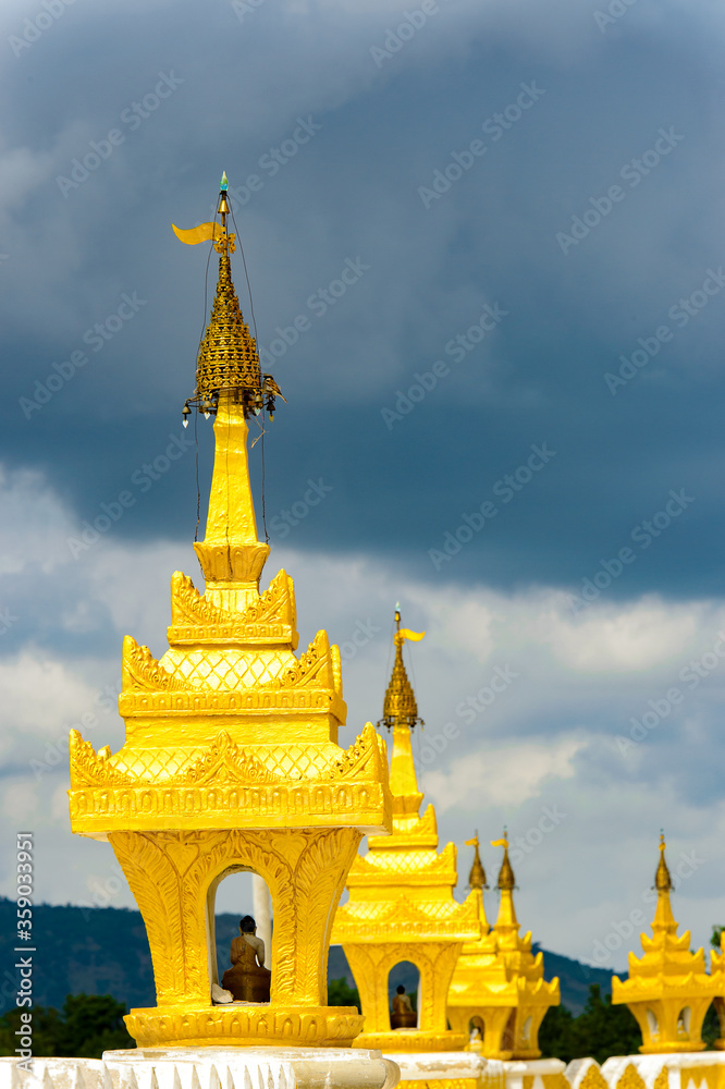 Naklejka premium It's Maha Bodhi Ta Htaung ('a thousand great Bo trees'), a famous Buddhist region and monastery, Monywa Township, Sagaing Area, Myanmar (Burma)
