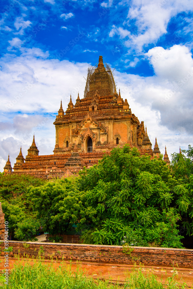 It's Htilominlo Temple, Bagan Archaeological Zone, Burma. It was built during the reign of King Htilominlo