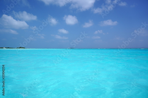 Fototapeta Naklejka Na Ścianę i Meble -  Lagoon in the Maldives 