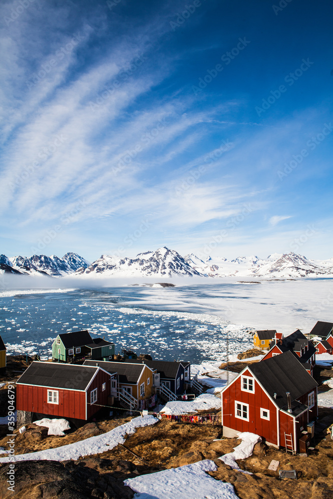 A beautiful lanscape view over Kulusuk and eastern Greenland.  - obrazy, fototapety, plakaty 