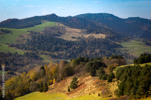 Pienins Mountains in autumn. View from near Wysoki Wierch (Slachtovsky vrch) mountain toward west (Czerwony Klasztor, Cerveny klastor). photo