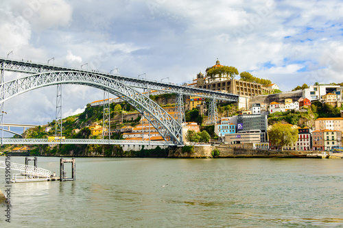 Architecture of the Douro valley, Porto, Portugal © Anton Ivanov Photo