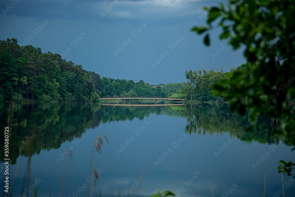 Obraz premium Olsztyn - most na jeziorze Długim