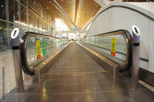 looking escalator from front
