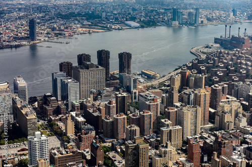 Fototapeta Naklejka Na Ścianę i Meble -  Rooftops of the buildings of Manhattan, New York, NY, United States of Americs