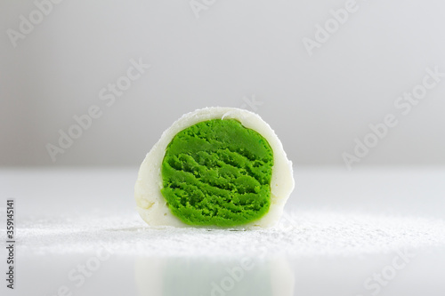 Preparation of Japanese mochi from rice dough