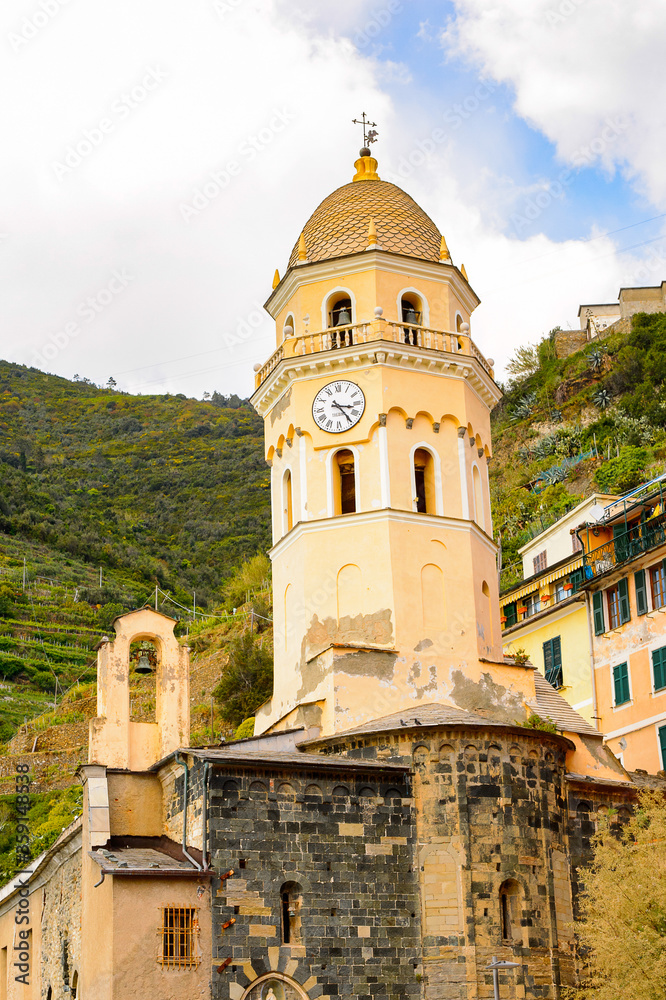 It's Architecture of Vernazza (Vulnetia), a small town in province of La Spezia, Liguria, Italy. It's one of the lands of Cinque Terre, UNESCO World Heritage Sit