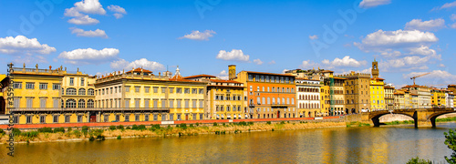 Fotografiet landscape of the buildings in Florence, Italy