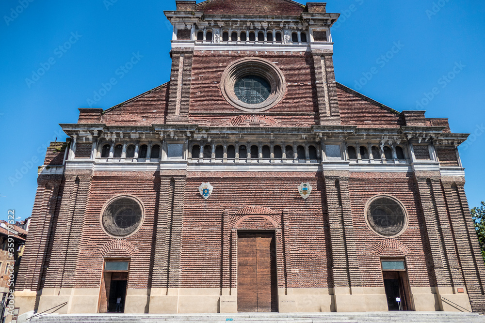 The facade of the Duomo of Pavia