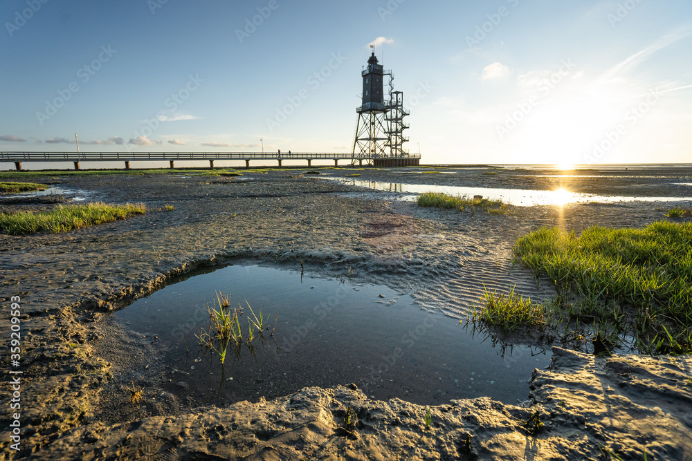 Leuchtturm Obereversand an der Nordseeküste