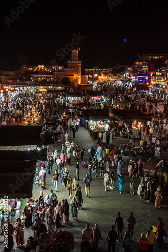 Crowd at Jemaa el-Fnaa at night © Cristina