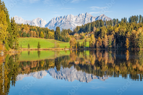 Fototapeta Naklejka Na Ścianę i Meble -  Beautiful mountain landscape with lake, Tyrol, Austria