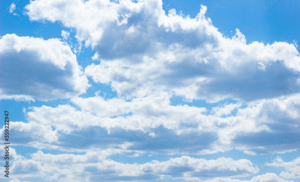 Obraz premium Great landscape. A clear blue sky with white clouds.