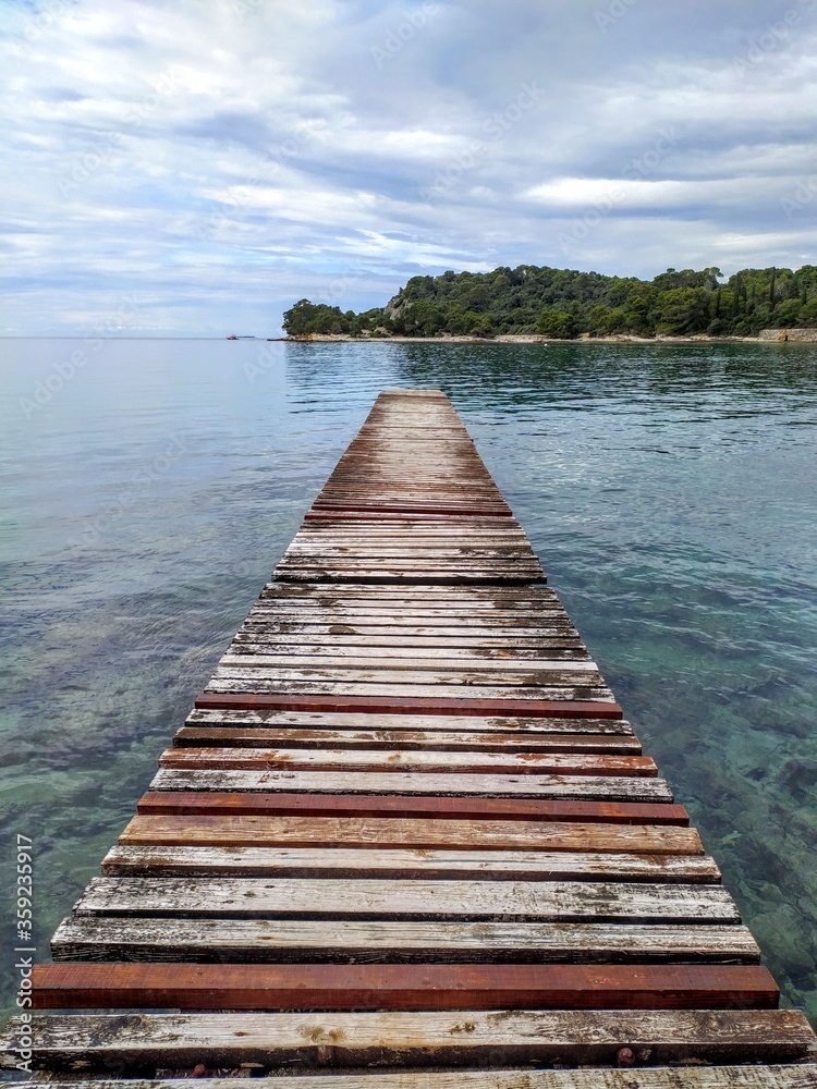 Obraz premium pier on the lake