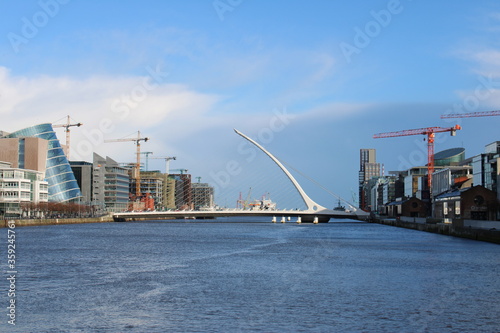Canvas Print Dublin, Ireland - 02/16/2020: Seán O'Casey Bridge