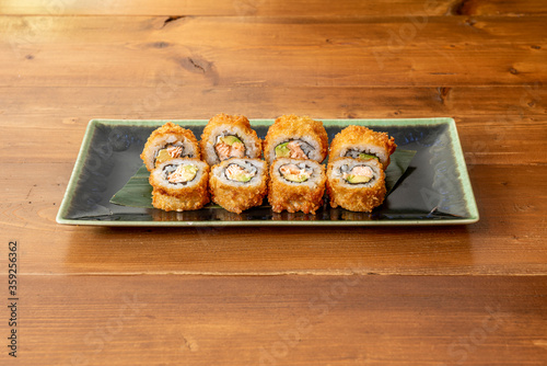 Εκτύπωση καμβά Delicious rice roll with crunchy