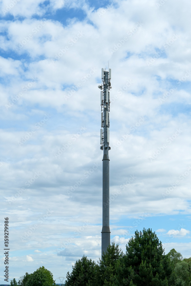 Telephone relay antenna. Radio wave communication system. Telephone relay antenna. Radio wave communication system.