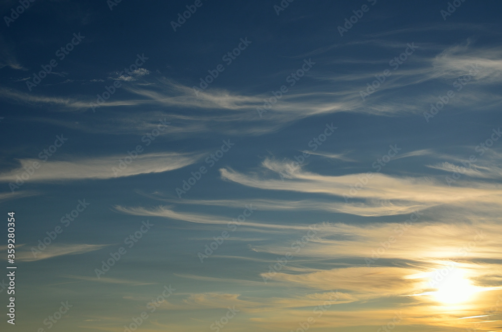 Fototapeta premium summer sunlight on beautiful summer cloud formation on blue sky