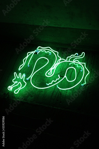 Dragon neon