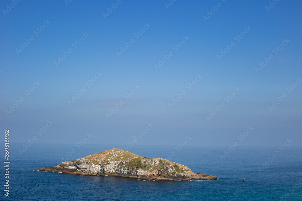 Fototapeta premium Arraial do Cabo is a Brazilian municipality in the Region of the Lakes, in the state of Rio de Janeiro. The city is coastal, and has an average altitude of just eight meters. Founded 1503