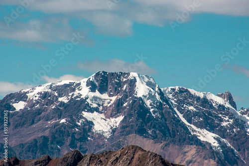 Montaña de colores en cusco © Maxi