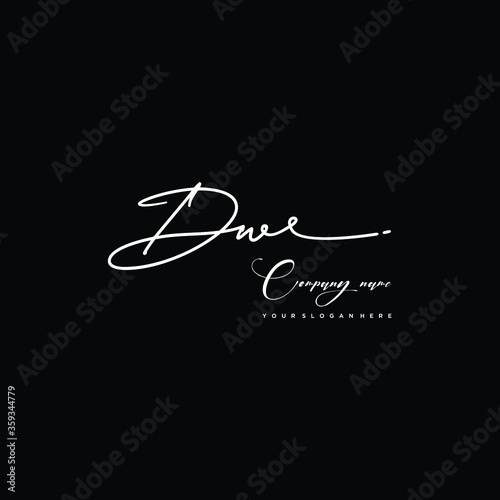 DW initials signature logo. Handwriting logo vector templates. Hand drawn Calligraphy lettering Vector illustration.