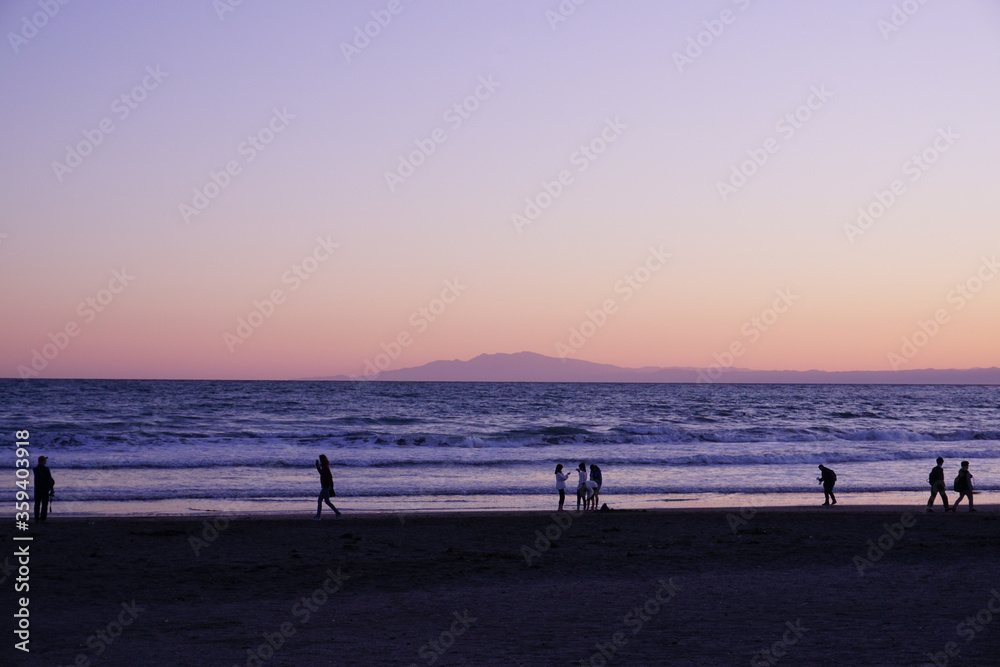 夕暮れの海