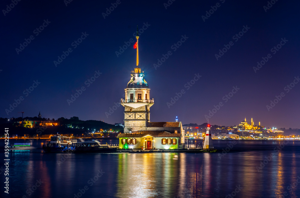 Maiden's Tower in istanbul, Turkey (Kız Kulesi - Üsküdar)