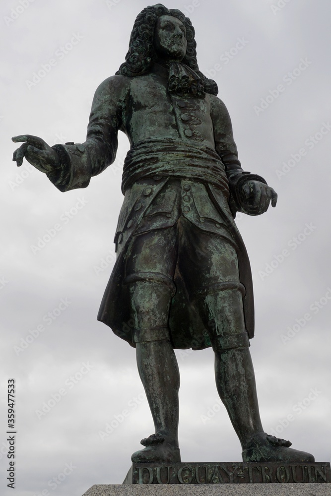 Fototapeta premium Statue du corsaire Duguay-Trouin à Saint-Malo