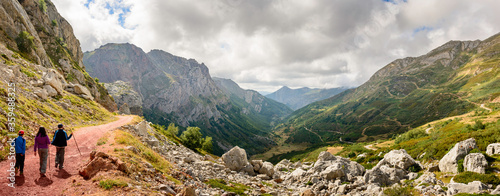 Fotografie Ruta senderista por el parque nacional de Somiedo, Asturias, España
