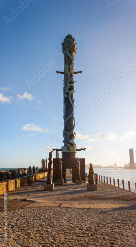 Torre de Cristal de Francisco Brennand - Recife photo