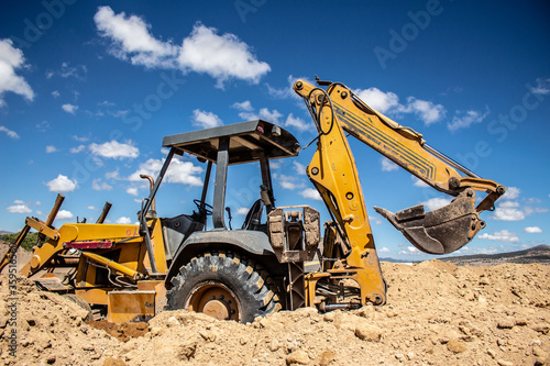 Tableau sur toile maquinaria pesada para construcción