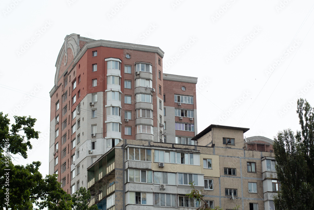 Fototapeta premium apartment building in the city