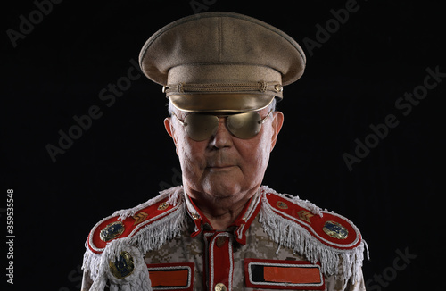 Fotografiet portrait of an old dictator general
