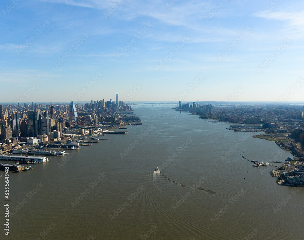 Naklejka premium Aerial Of Manhattan NYC & Hudson River
