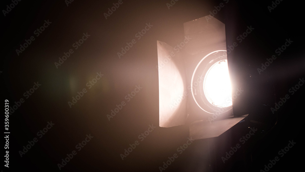 Light movie lamp on tripod color low light Light movie lamp on tripod color low light